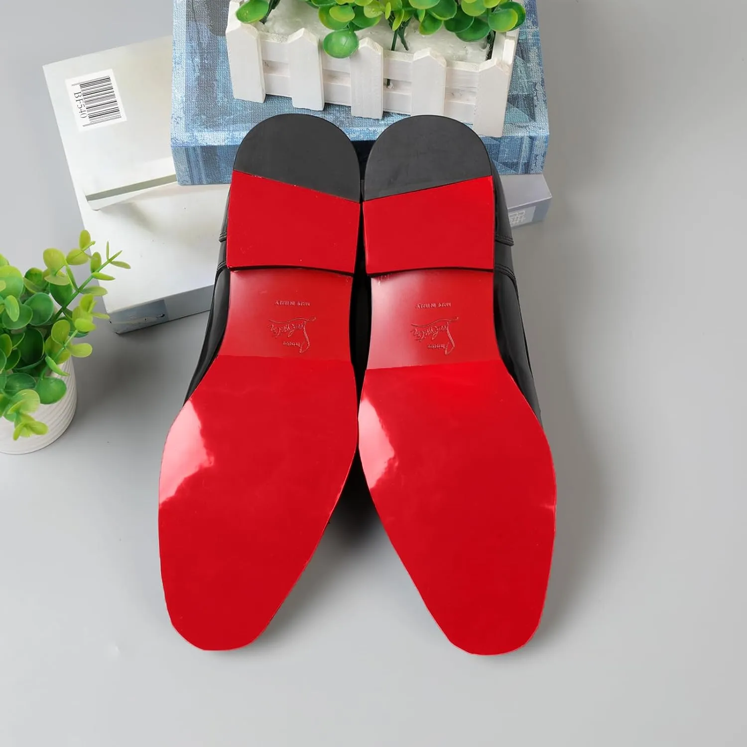 39 in Red Bottom Shoe Protector for Christian Louboutin Heels, Self-Adhesive Sole Guard for Women & Men, Anti-Slip Red Sole Protector Pads to Protect Louboutin Shoe Bottoms（5 * 39 in）
