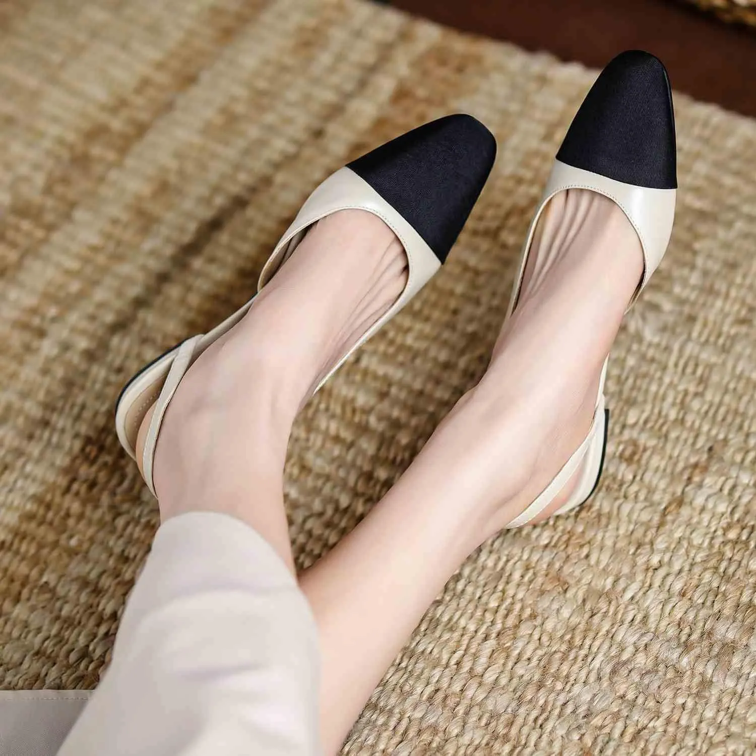 Cap Toe Sandals Leather for Women, Two Tone Closed Toed Slingback Slip On Low Heel Flats
