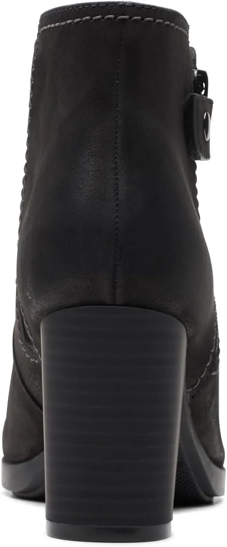 Clarks Women's Bayla Glow Fashion Boot