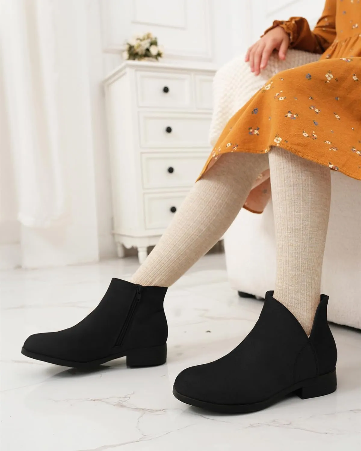 Coutgo Girls V Cutout Ankle Boots Chunky Low Heels Zipper Dress Booties for Toddler/Little/Big Kid