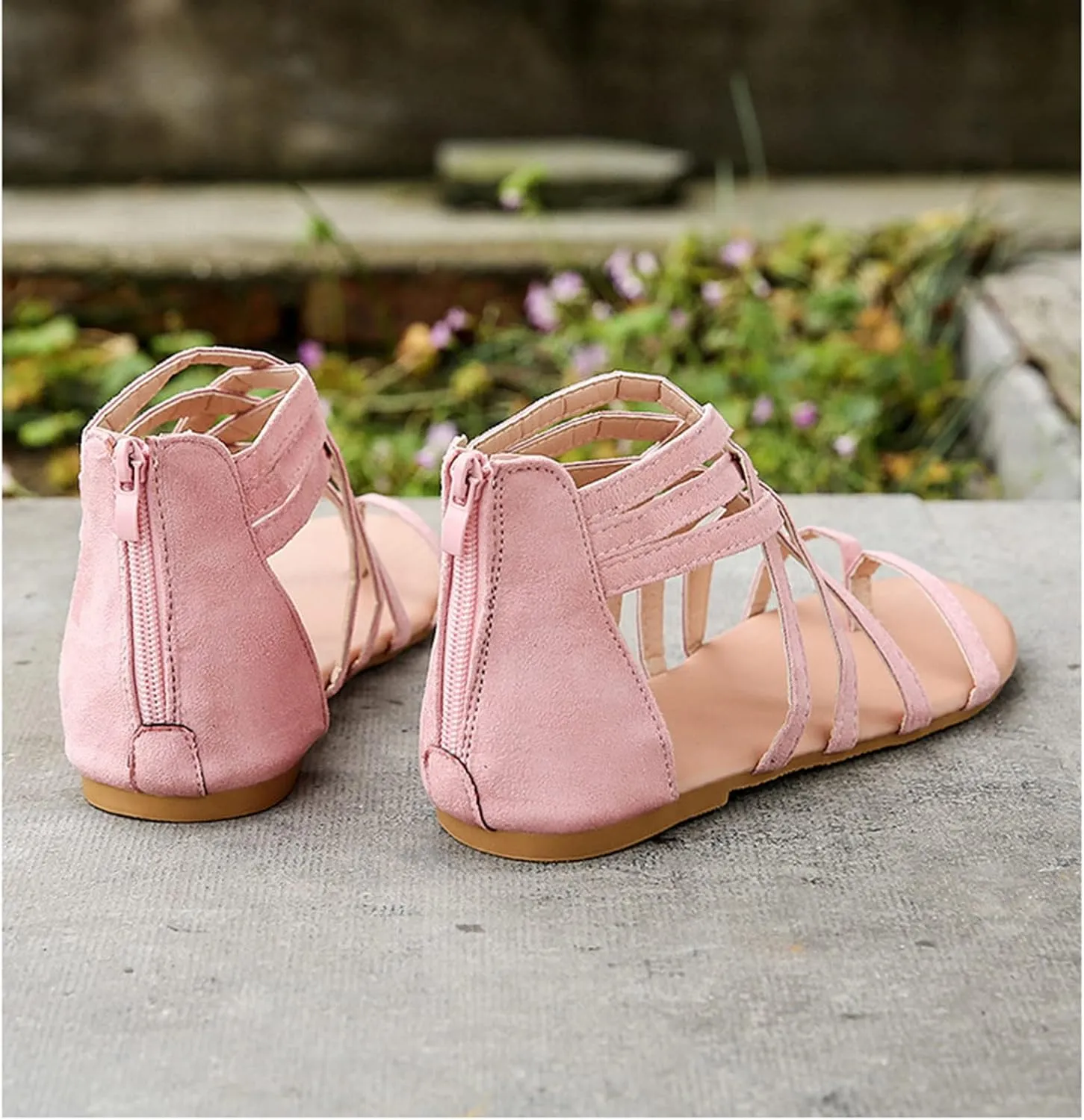 Dressy Flat Sandals for Women Criss Cross Flip Flops Anti-Slip Gladiator Solid Color Beach Falt Strappy Lace Up Casual Vacation Summer Open Toe Walking Shoes Zipper Back Ankle Strap 2025