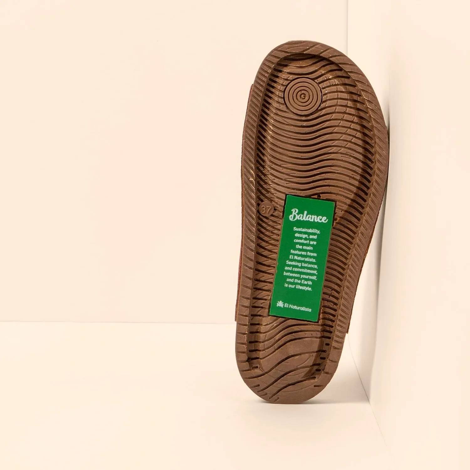 El Naturalista Men's Classic Flat Sandal
