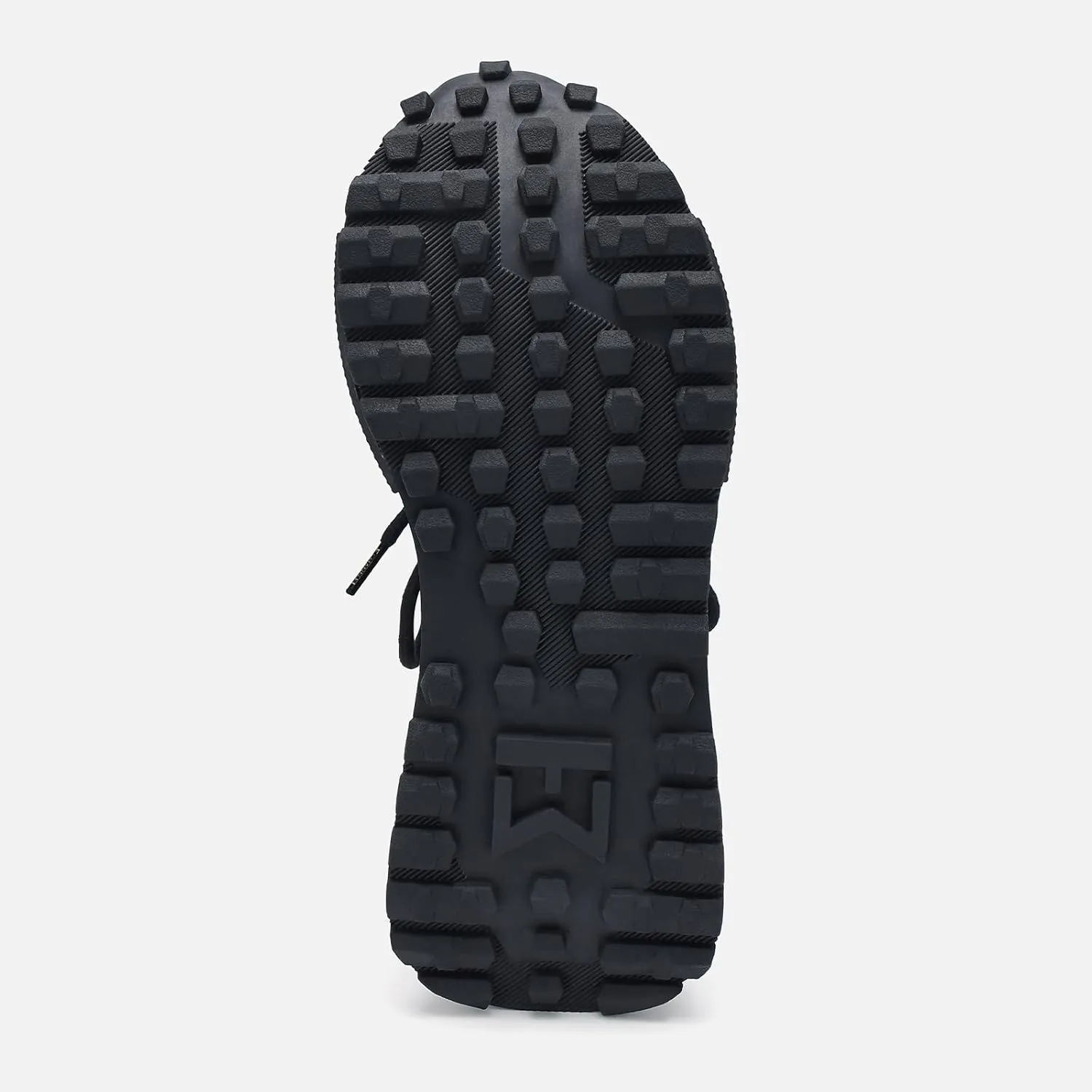 ELHANN.H The NSJ Sneakers Mix of Modernity and Graphic with a Dynamics Touch.