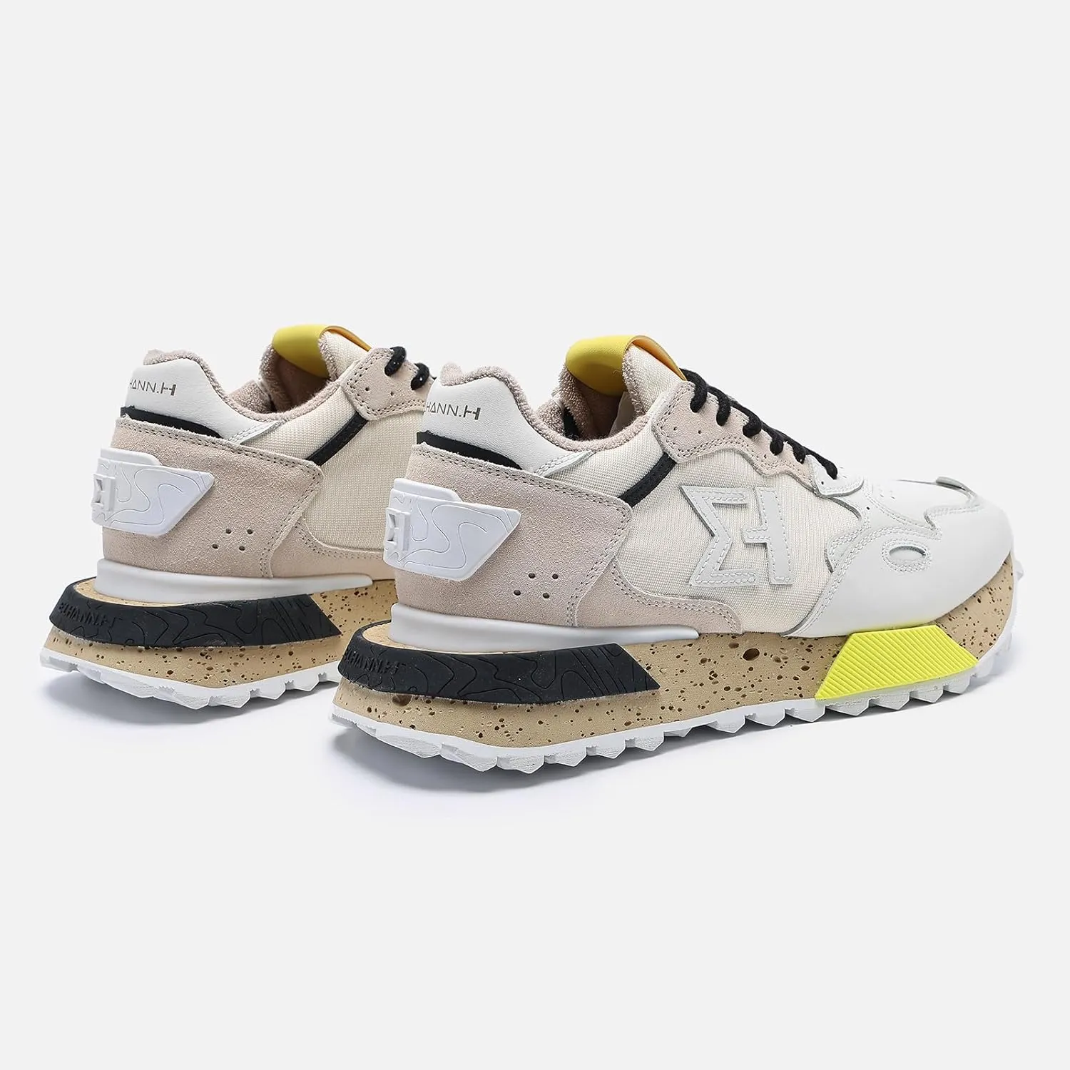 ELHANN.H The NSJ Sneakers Mix of Modernity and Graphic with a Dynamics Touch.