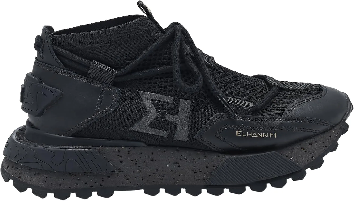 ELHANN.H The NSJ Sneakers Mix of Modernity and Graphic with a Dynamics Touch.