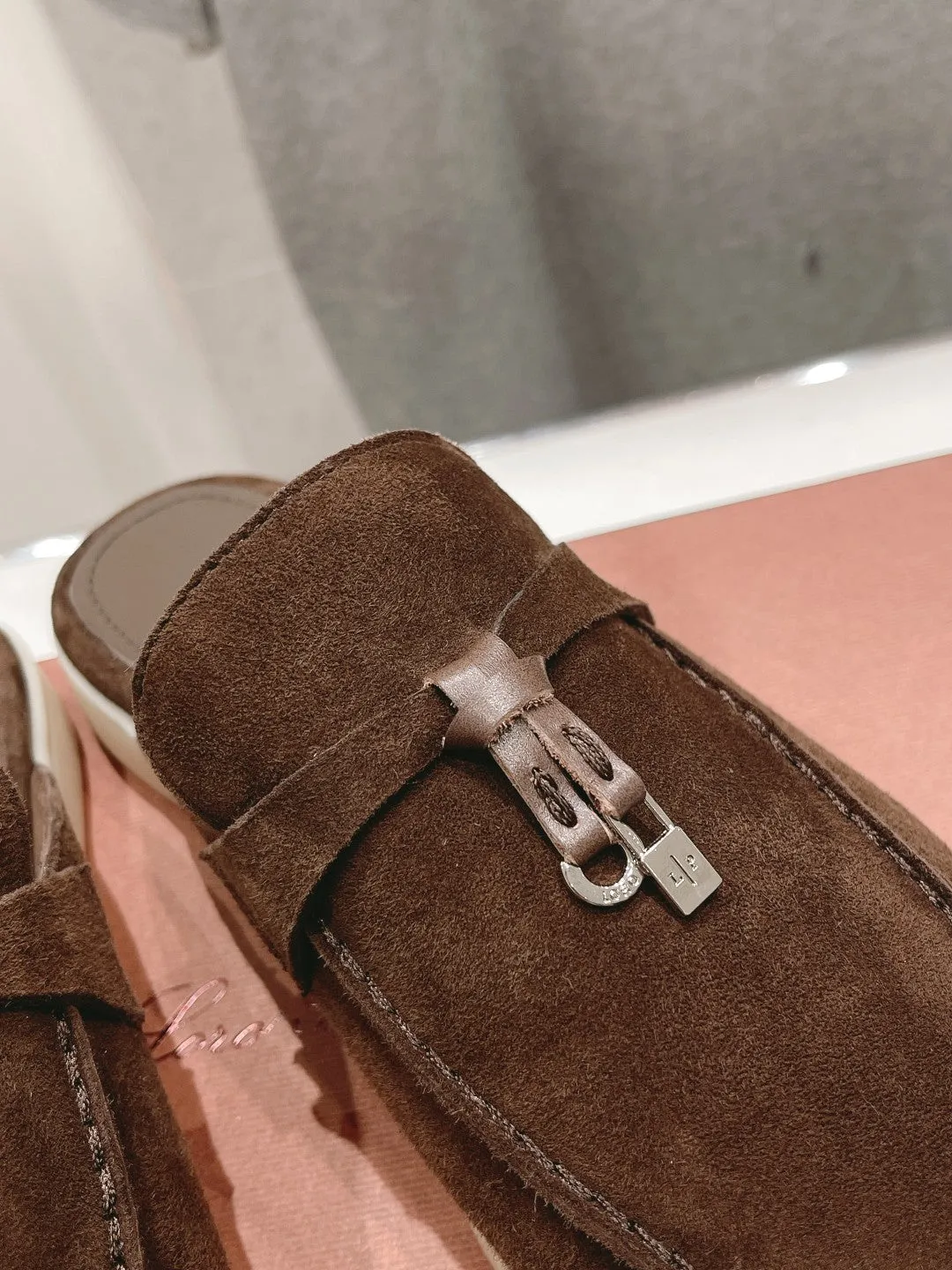 LP CHARMS WALK BABOUCHE LOAFERS BROWN SUEDE