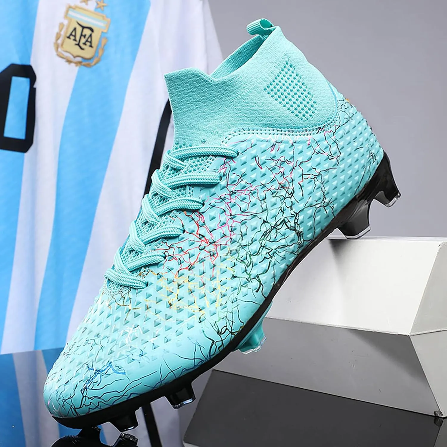 Men's Soccer Shoes High-Top Soccer Cleats Outdoor Breathable Athletic Professional Spikes Youth Boys Football Shoes Unisex