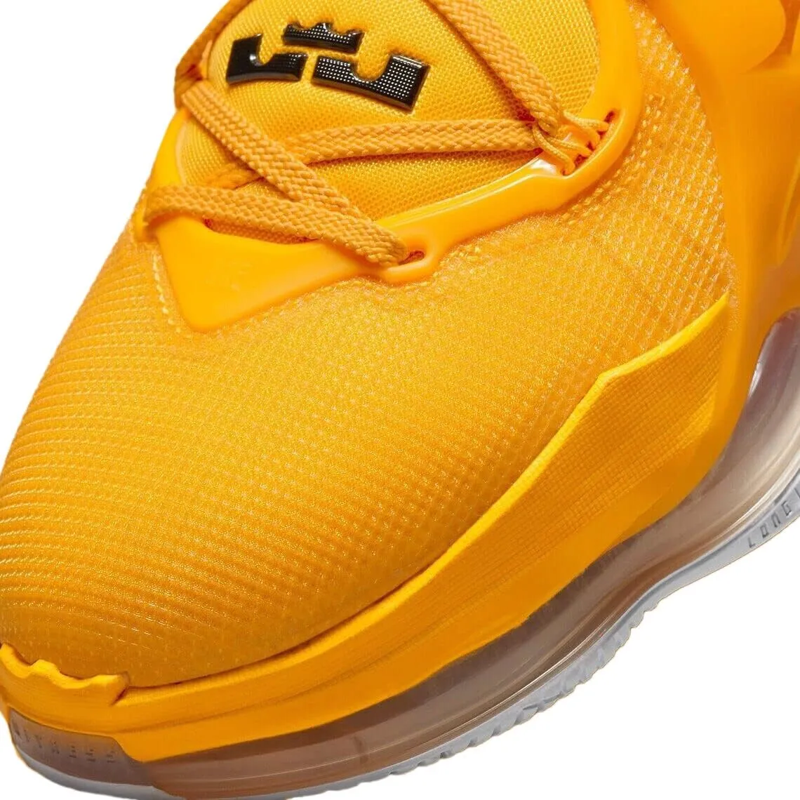 Nike mens Lebron 19 Basketball