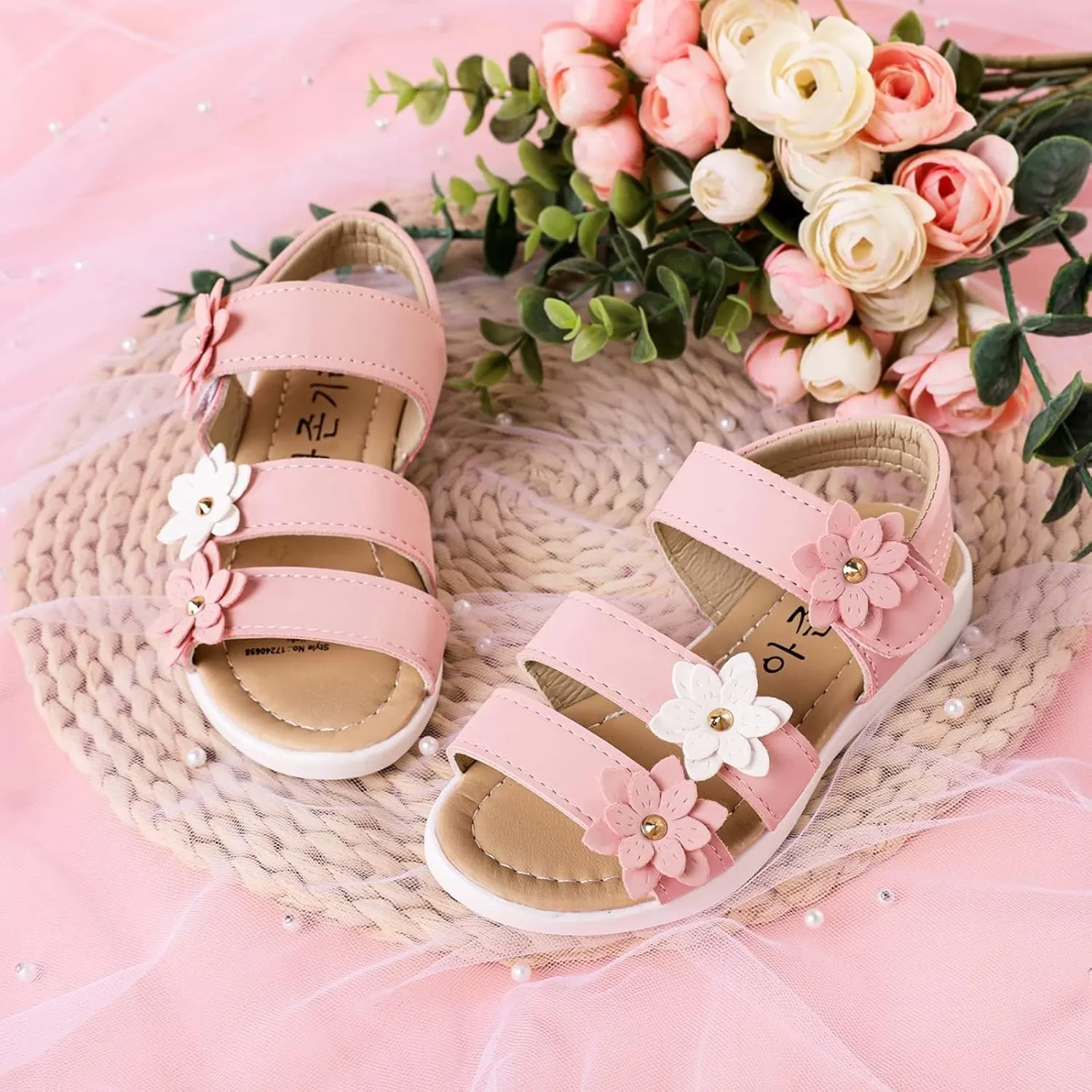 PATPAT Girls Sandals - Flower Design, Open Toe, Flat, Casual - White, Pink, Yellow - Toddler/Little Kid/Big Kid