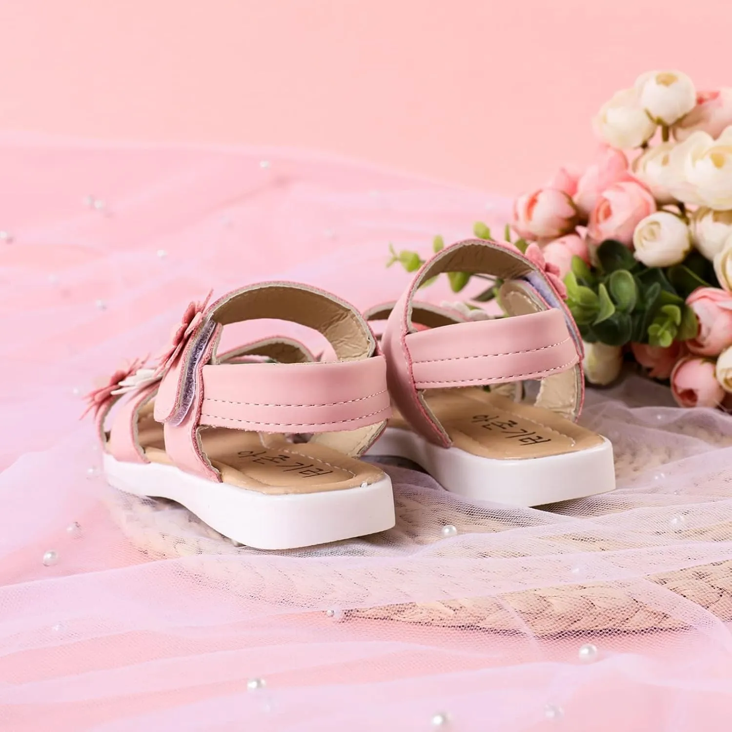 PATPAT Girls Sandals - Flower Design, Open Toe, Flat, Casual - White, Pink, Yellow - Toddler/Little Kid/Big Kid