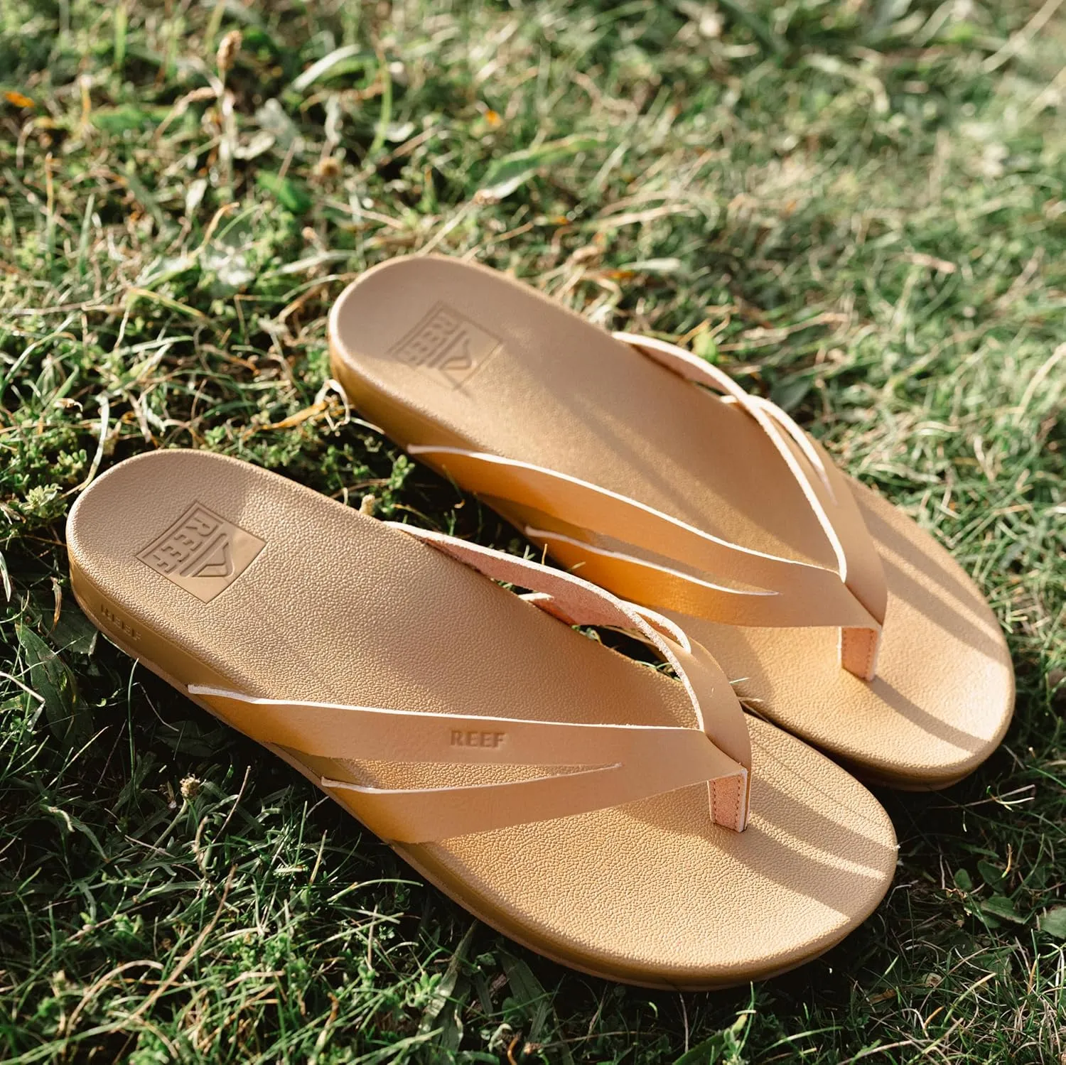 REEF Women's Cushion Spring Joy Flip-Flop