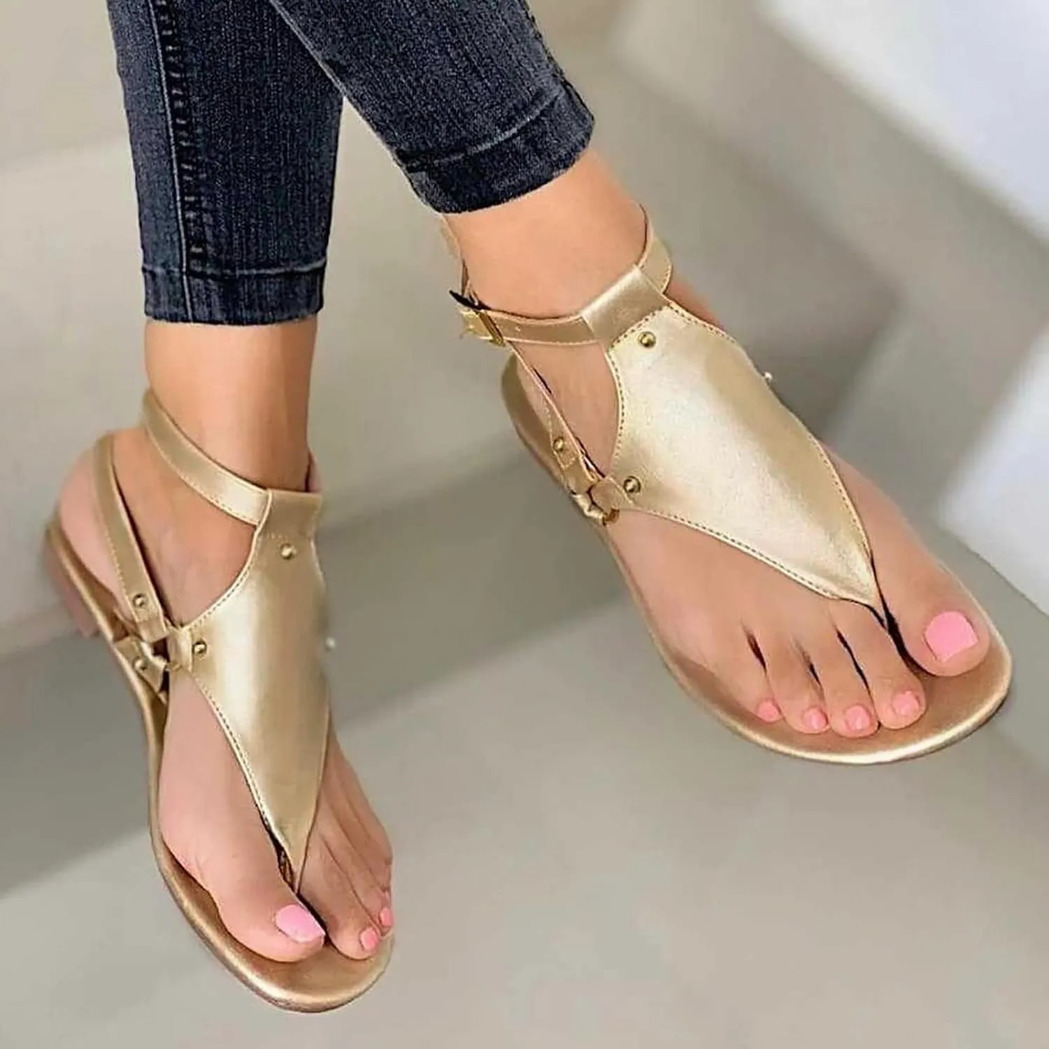 Sandals for Women Dressy Summer Thong Flip Flops Comfortable Ankle Strap Strappy Flat Sandals Walking Shoes Beach Sandals