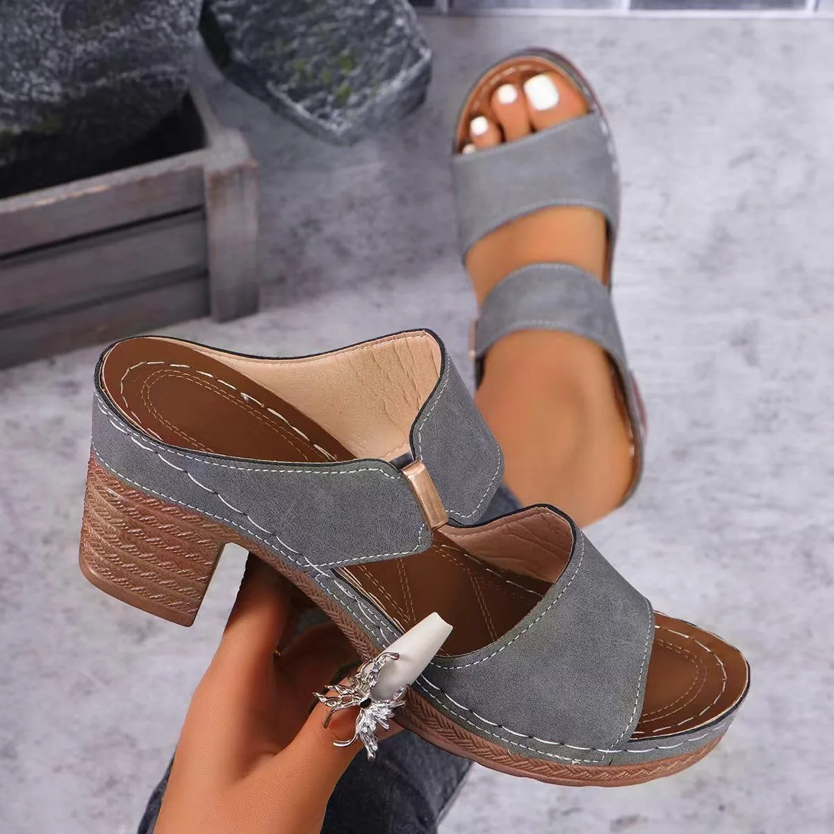 Wedge Sandals For Women 2025 Comfortable Low-Chunk Low Heel Pump Sandals Open Toe Ankle Strap Dress Wedding Shoes