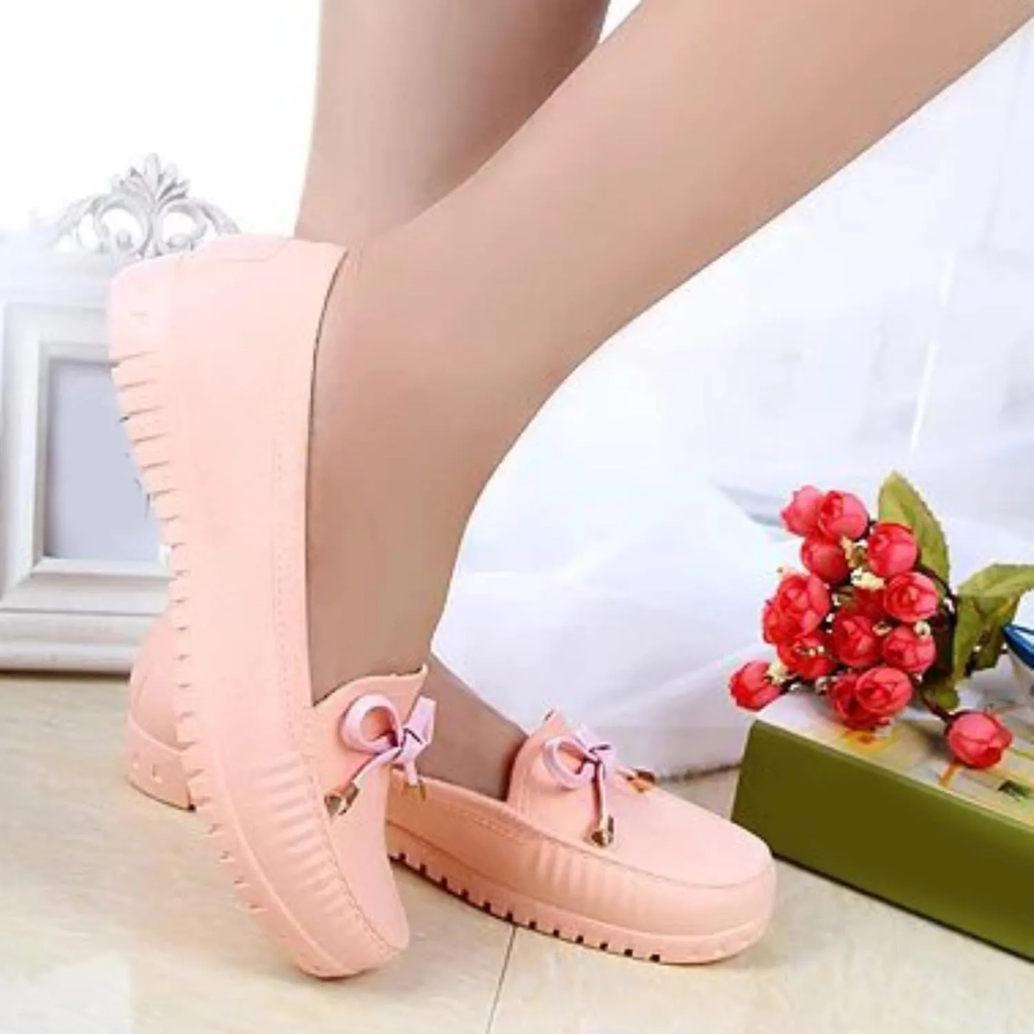 Women's Loafers Lightweight Waterproof Leather Casual Office Driving Shoes Non-Slip Rain Shoes Ladies Dressy Shoes Slip on with Comfort Insole
