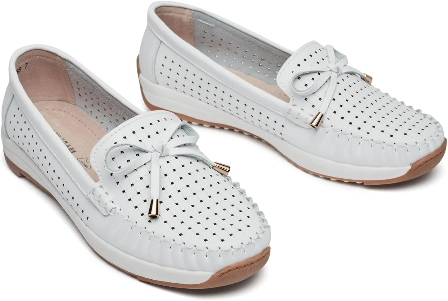 Women's Loafers Moccasin Casual Slip On Flat Shoes Comfortable Leather Driving Loafers Lightweight Nurse Work Shoes