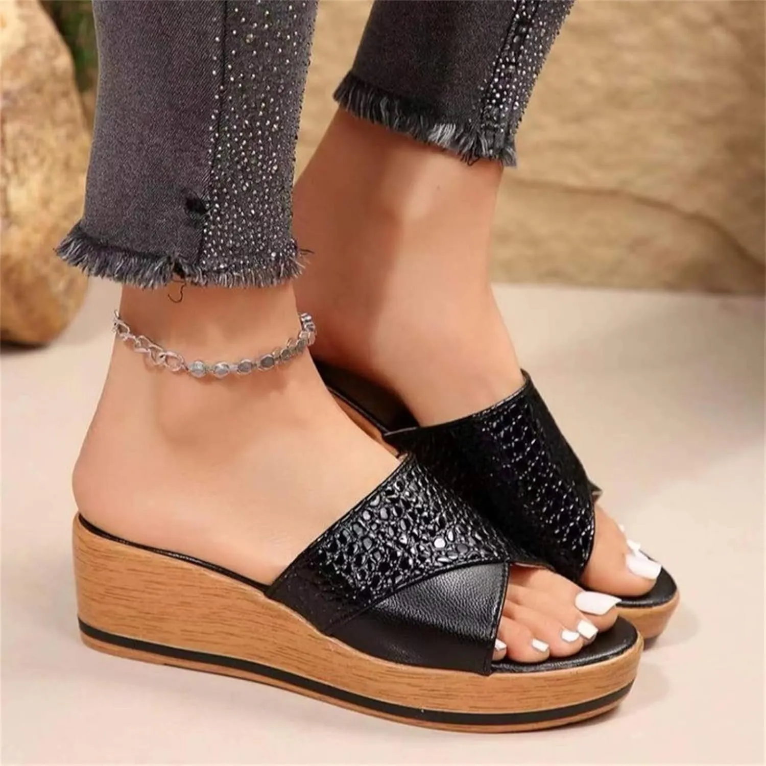 Women's Platform Wedge Slippers Large Size Sandals Going Out Shoes Casual 2025 Party Dance Height Cushion Beach Vacation Slip-On Open Toe Soft Sole Daily Wear Slides Breathable Fashion Shoe